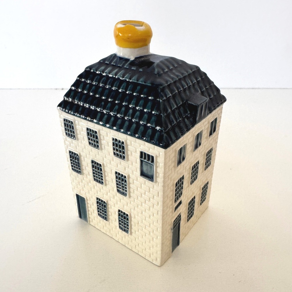 KLM Bols Blue Delft Dutch House No 55 Miniature Bottle White Blue Good OS